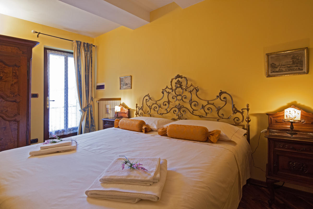 L'ampio salone del Bed and Breakfast "Contrada dei Giardini"